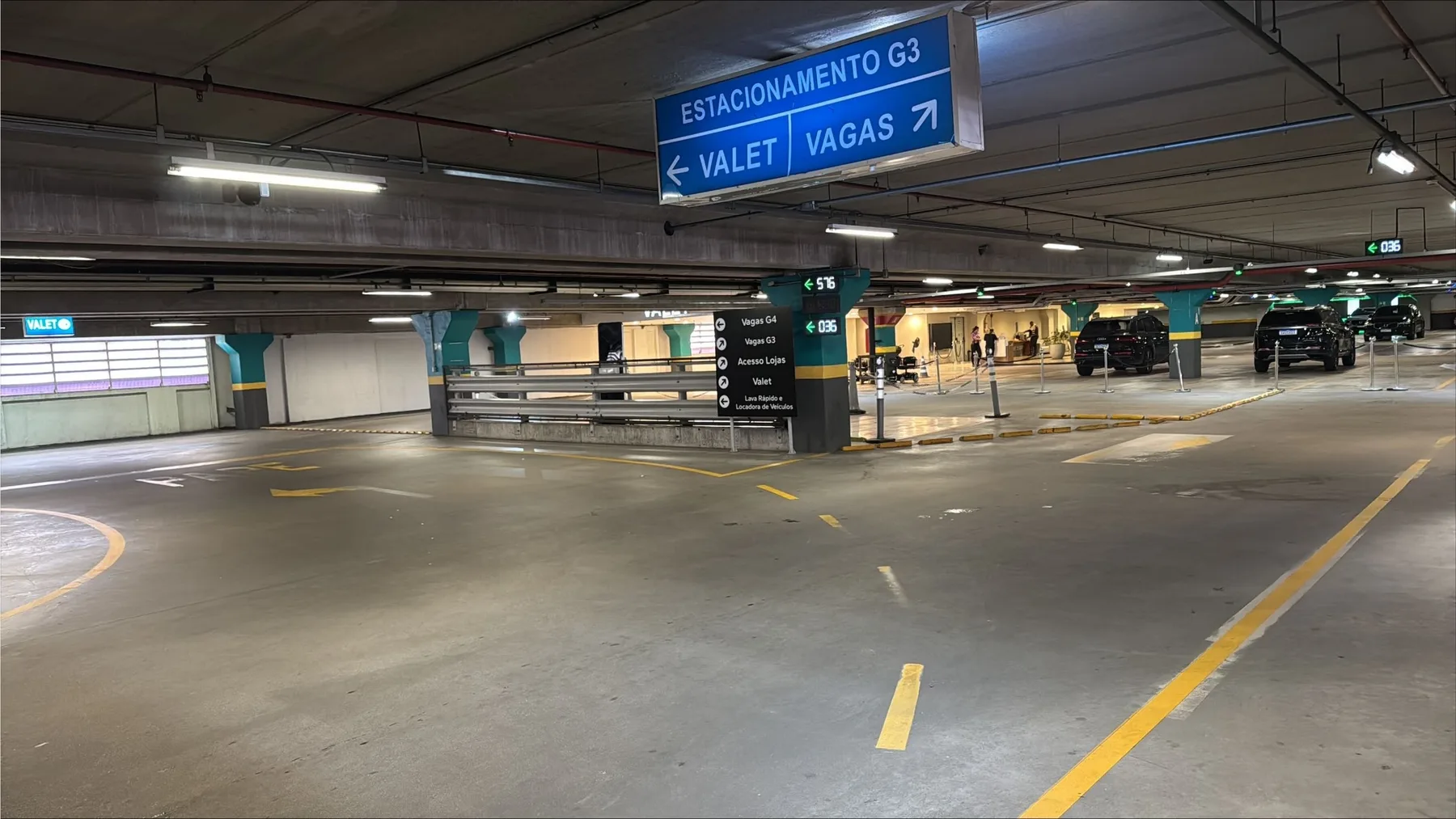Estacionamento interno